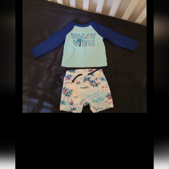 Old Navy Infant Swimwear Bundle - Picture 8 of 9